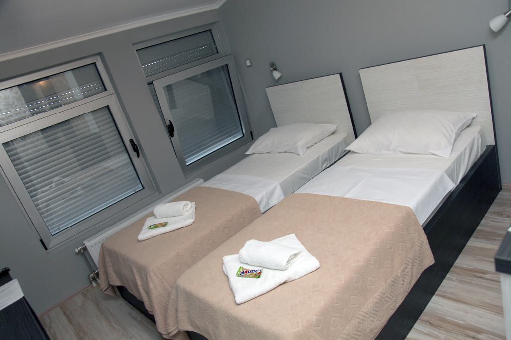Silver House Hostel Čačak Oda fotoğraf